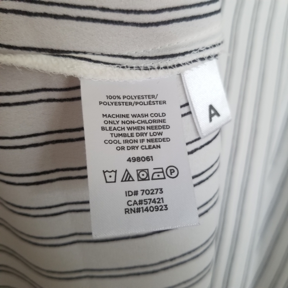 Loft white black pinstripe long sleeve blouse M - Picture 8 of 8